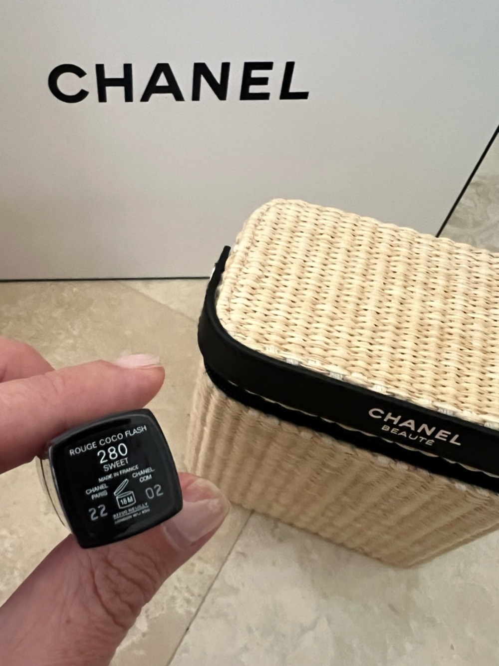 Chanel Rouge Coco Flash 280 - Picture 3 of 11